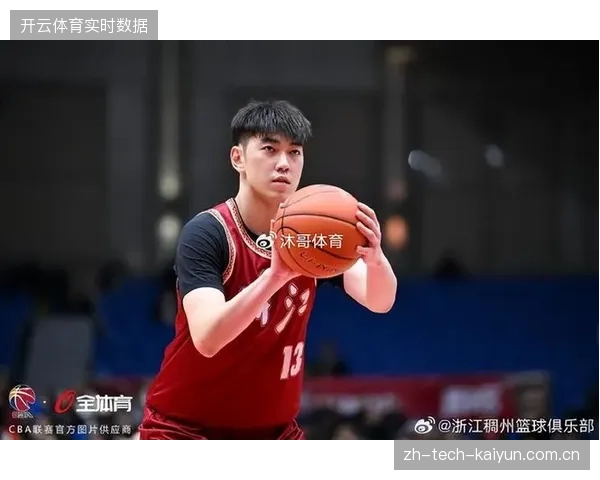 深圳外援史密斯在常规赛收官战送出13次助攻,激活全队进攻火力击败常规赛第二浙江队 深圳外援史密斯在常规赛收官战送出13次助攻,激活全队进攻火力击败常规赛第二浙江队